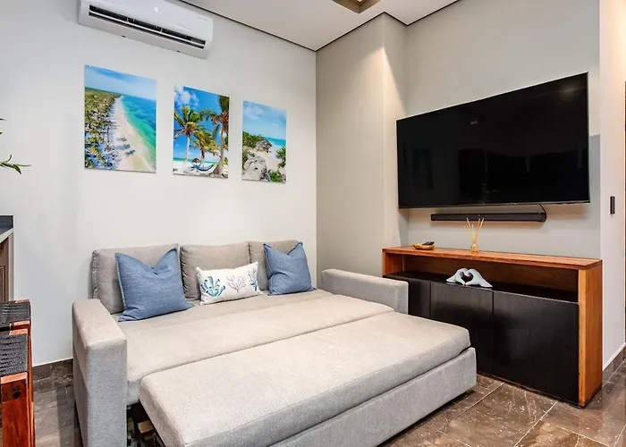 Apartment Luxury Steps From Rooftop Ocean Views Private Jacuzzi Cenotes & Ruins *
